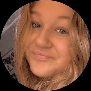 Meet your Posher, Carlee